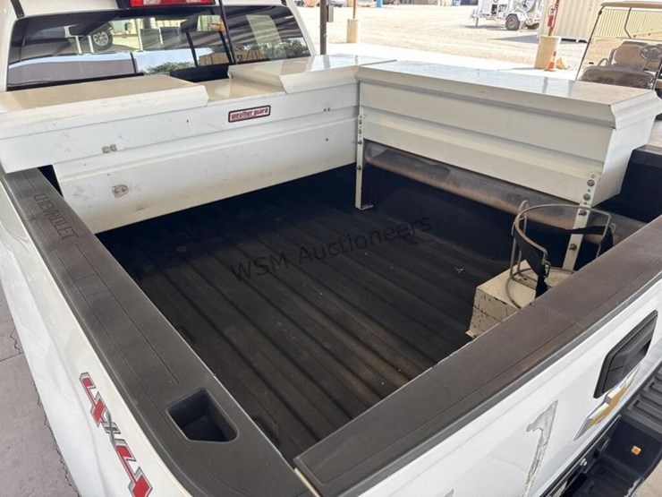 2015-chevrolet-silverado-1500-image-9