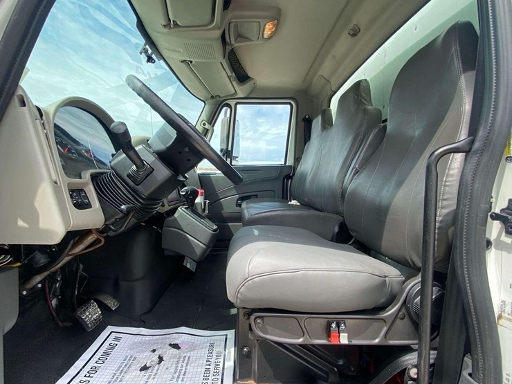 2015-international-durastar-4300-image-22