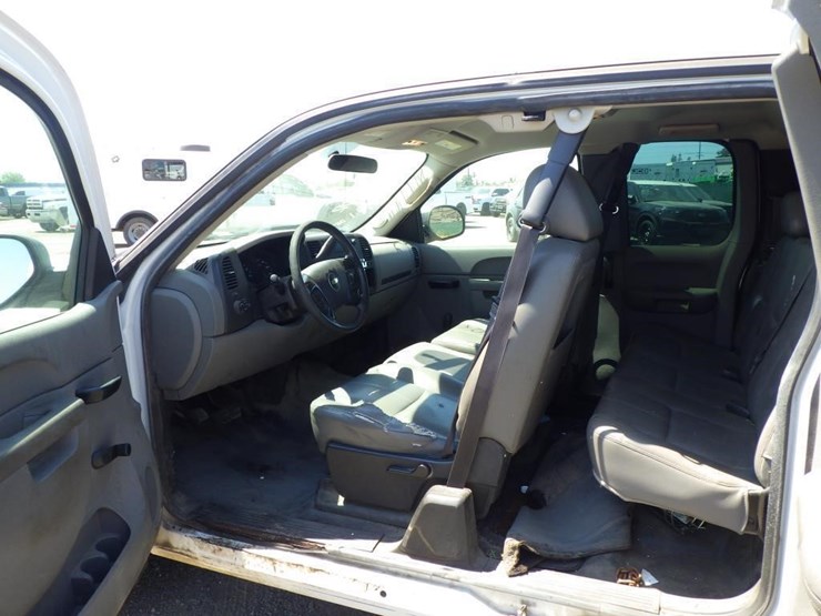 2013-chevrolet-1500-image-5