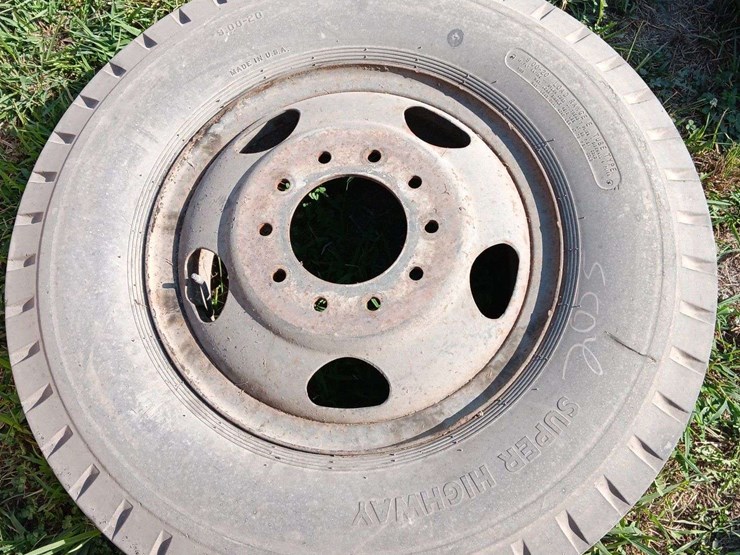 1-9.00x20-tire-and-rim-off-of-1967-chevy-c50-image-1