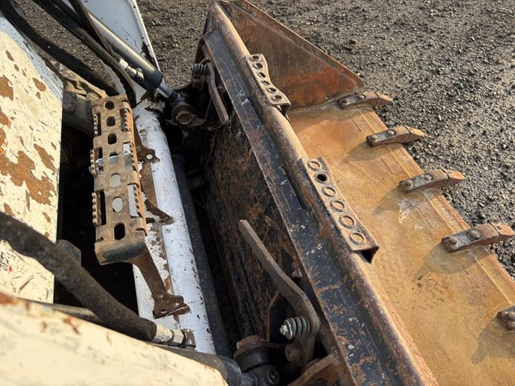 2018-bobcat-t450-image-11