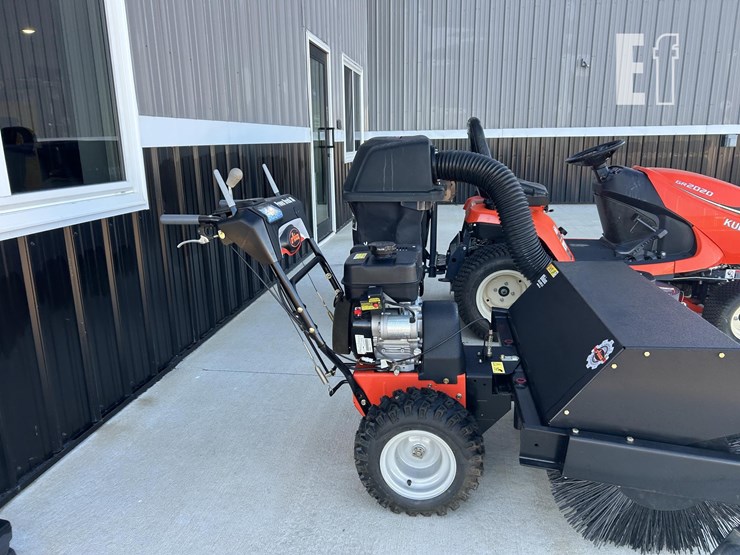 ariens-36"-power-brush-image-4