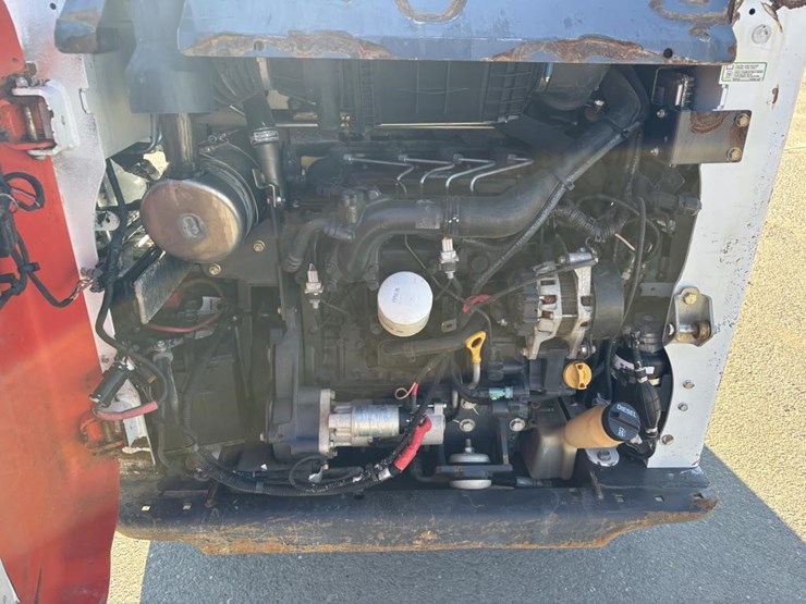 2018-bobcat-t450-image-29