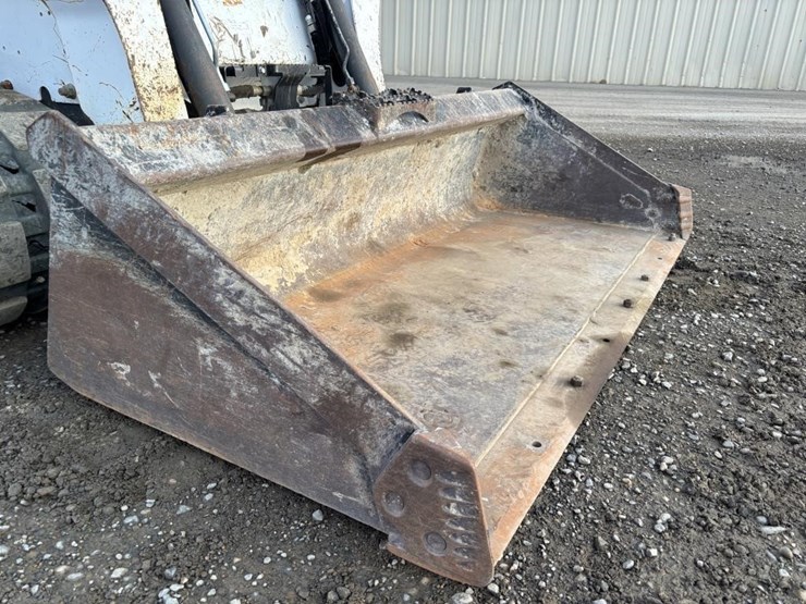 2019-bobcat-t740-image-10