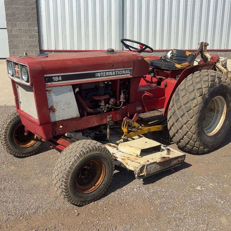 Interntional 184 2WD Tractor