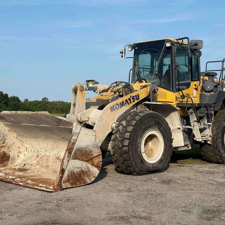 2018 KOMATSU WA380-8