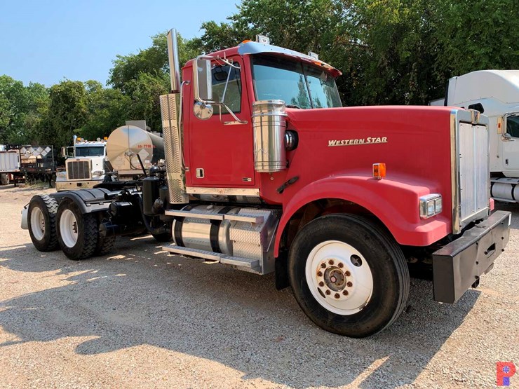 2011-western-star-4900-image-2