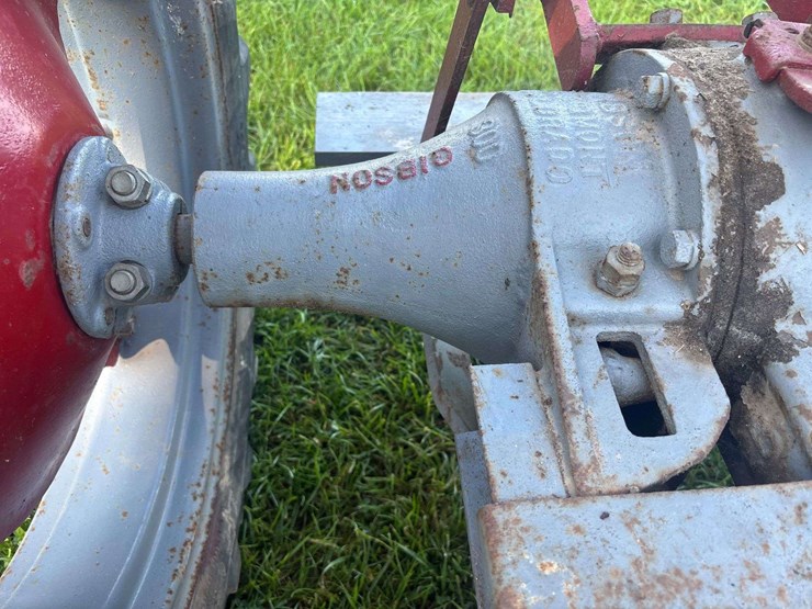gibson-aeh-garden-tractor-image-57