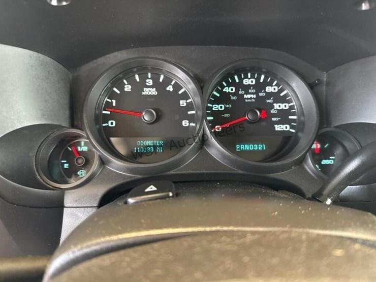 2012-chevrolet-silverado-1500-image-16