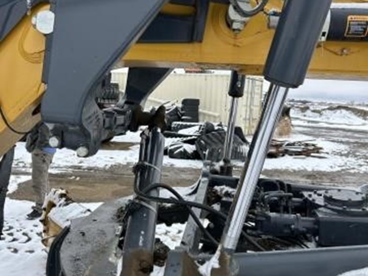 2018-deere-872gp-image-26