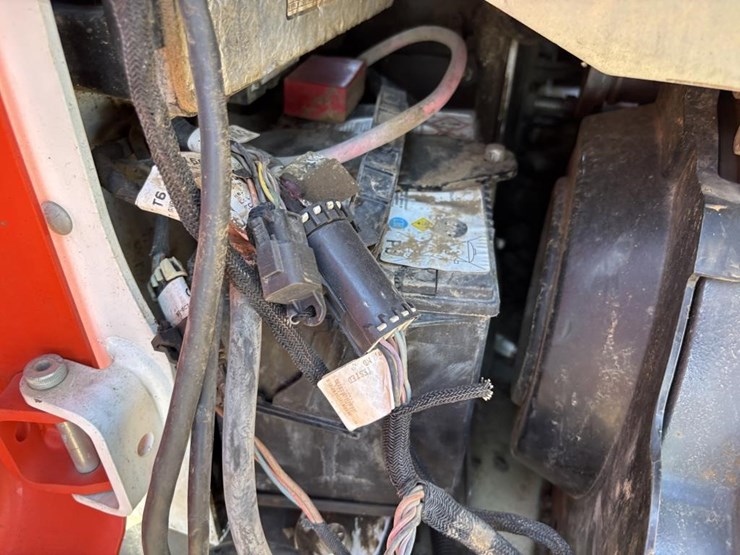 2022-bobcat-t450-image-29