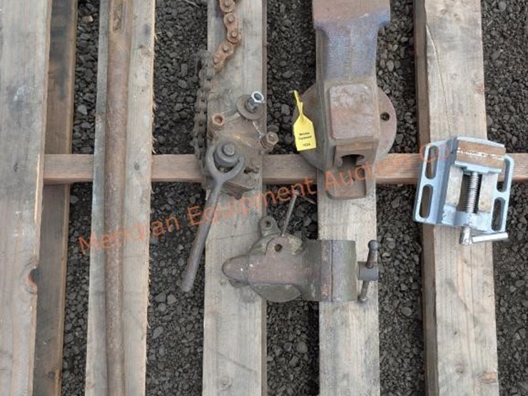 5--assorted-vises-image-1