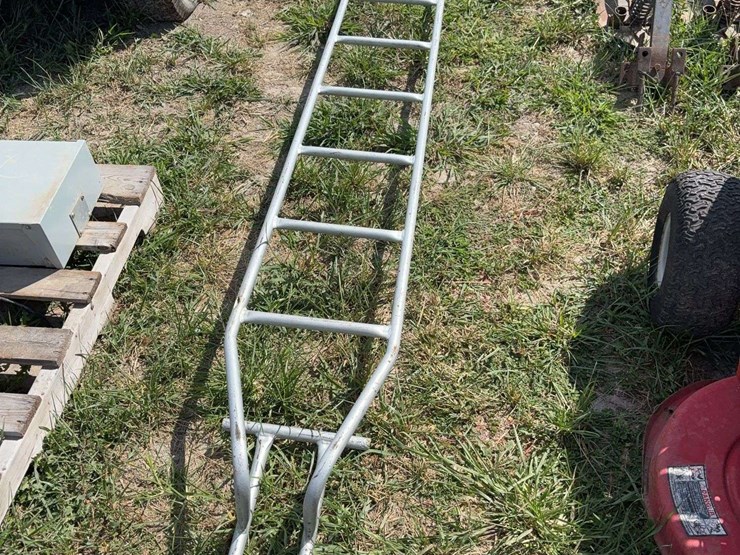 grain-bin-ladder-image-1