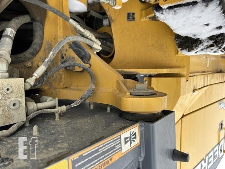2018-deere-872gp-image-15