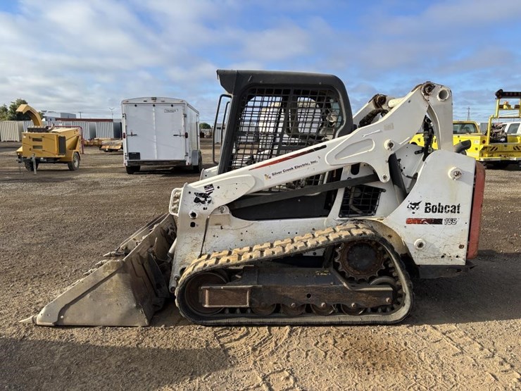 2016-bobcat-t590-image-5
