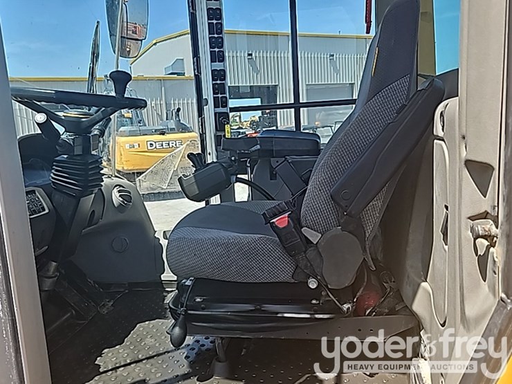 2018-volvo-l110h-image-54