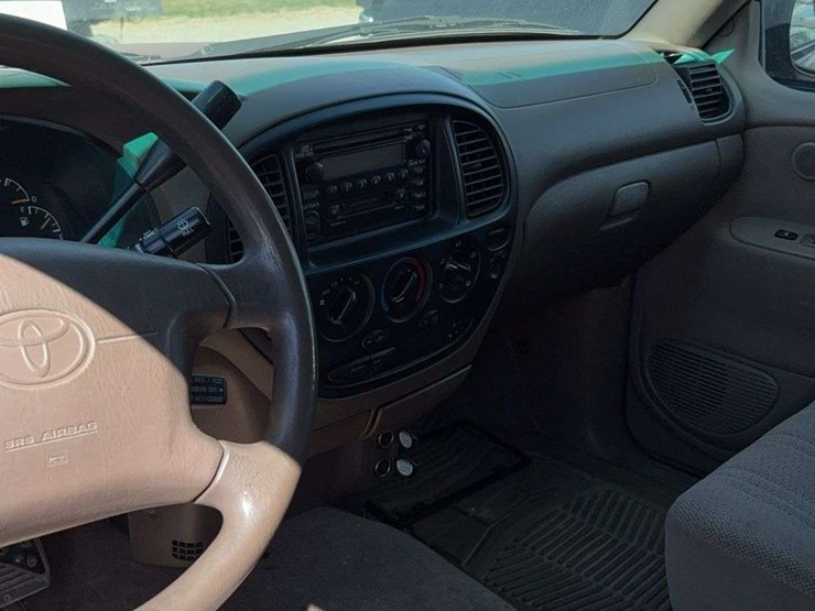 2000-toyota-tundra-image-14