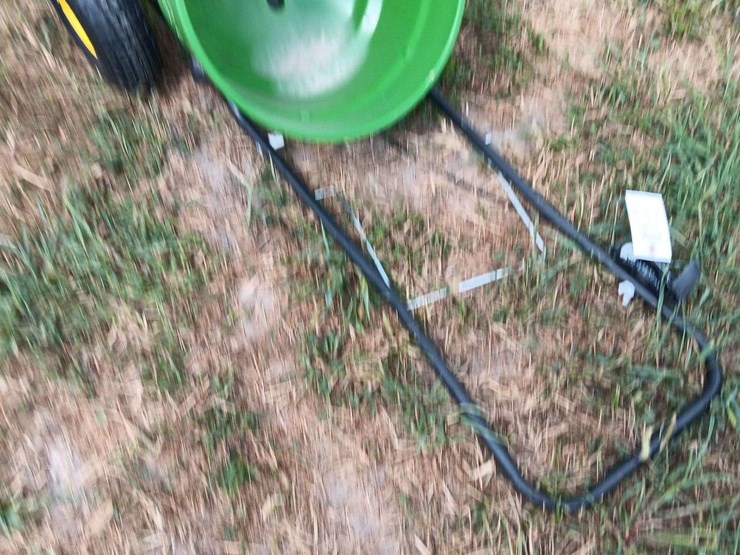 john-deere-la-image-1