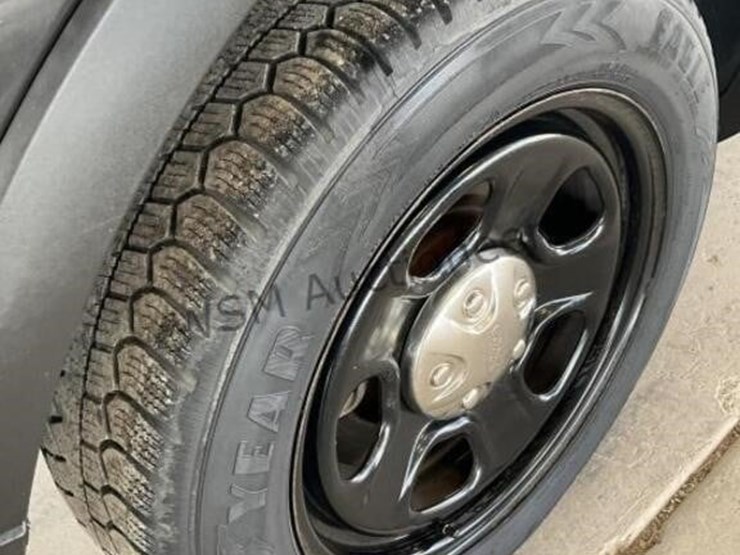 2016-ford-explorer-image-8