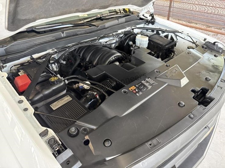 2015-chevrolet-silverado-1500-image-11