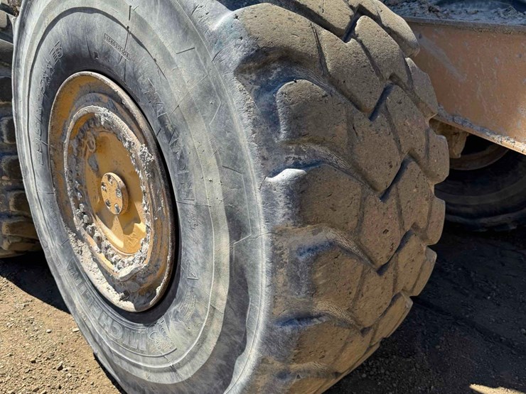 2014-deere-370e-image-13