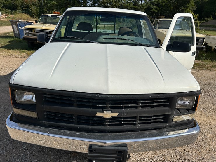 2005-chevrolet-1500-image-29