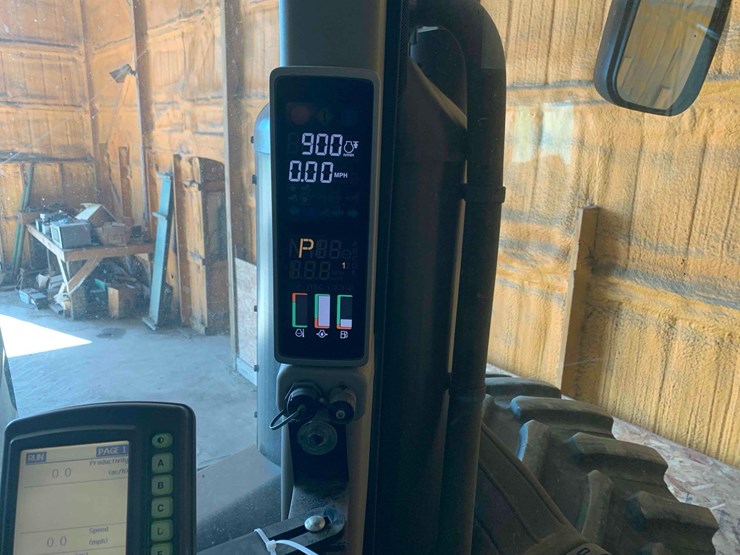 2013-john-deere-9560r-image-25