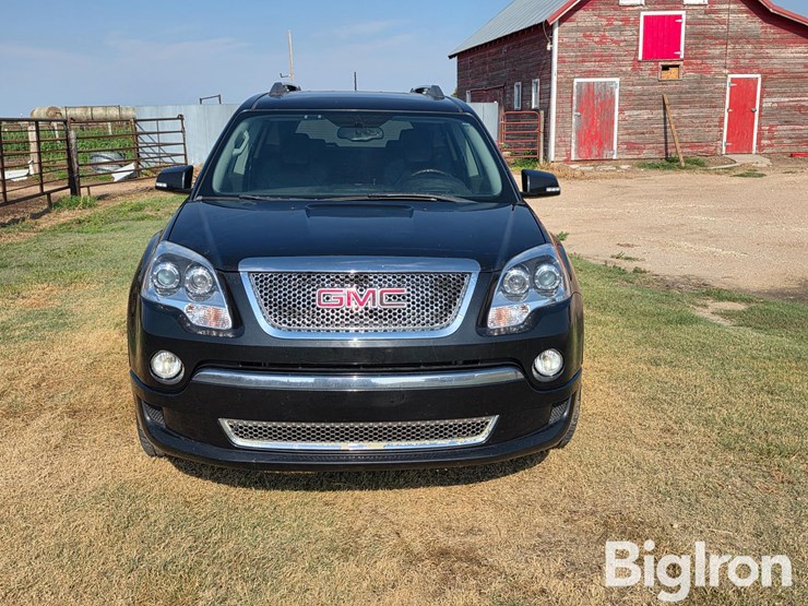 2012-gmc-acadia-denali-image-2