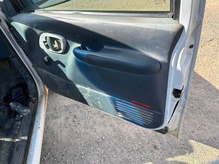 2005-chevrolet-1500-image-31