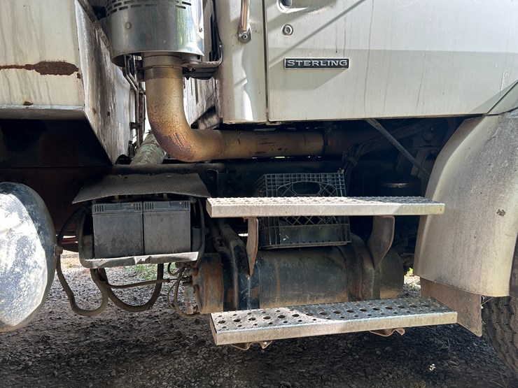 2006-sterling-l8500-image-31