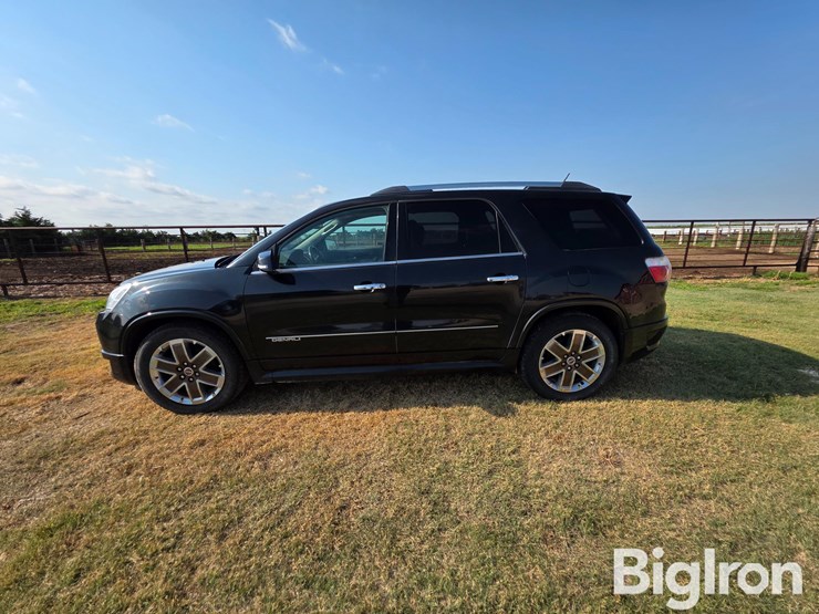2012-gmc-acadia-denali-image-8