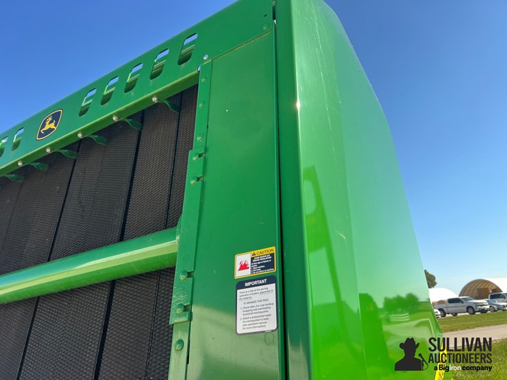 2019-john-deere-560m-image-12
