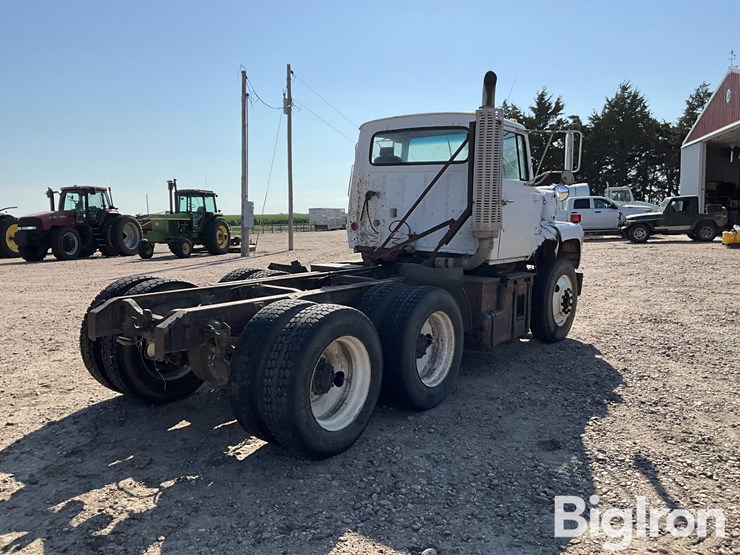 1989-ford-lnt9000-image-5