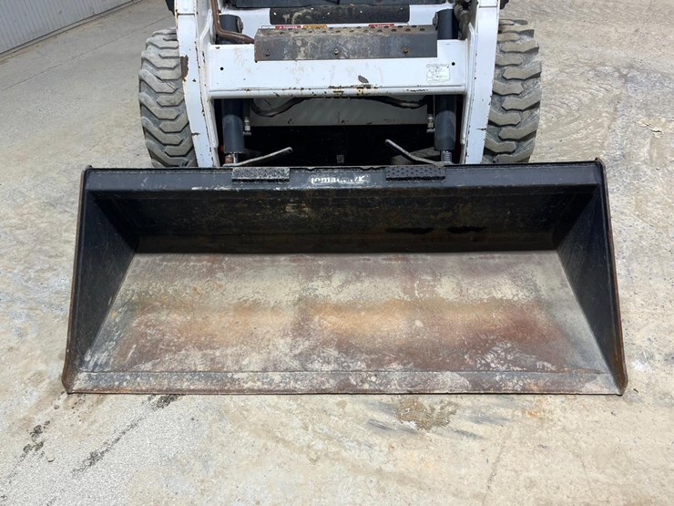 2006-bobcat-s160-image-9