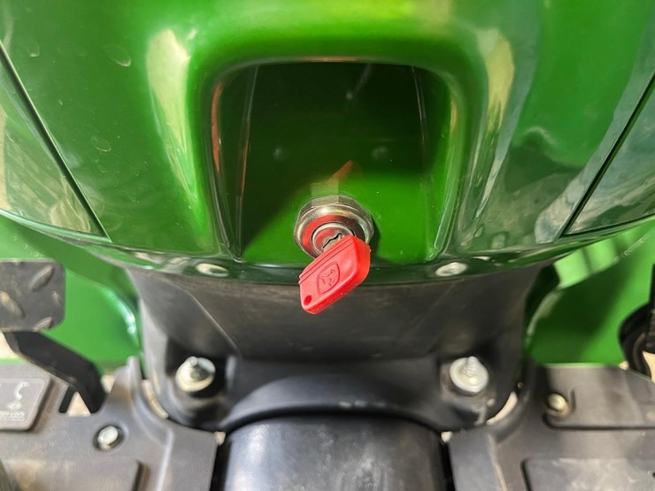 2019-john-deere-3025e-image-29
