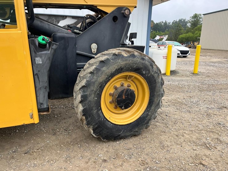 caterpillar-tl943-image-14