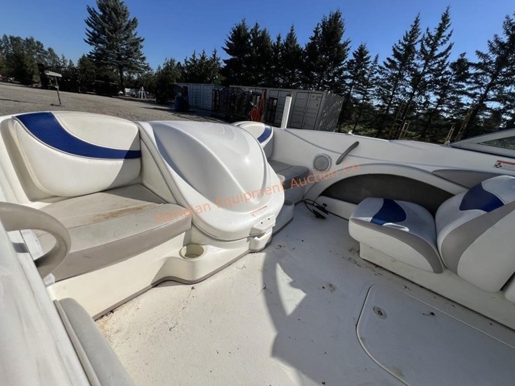 2005-maxum-1800-open-bow-boat-w/-trailer-image-10