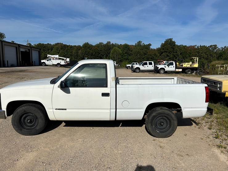 2005-chevrolet-1500-image-9