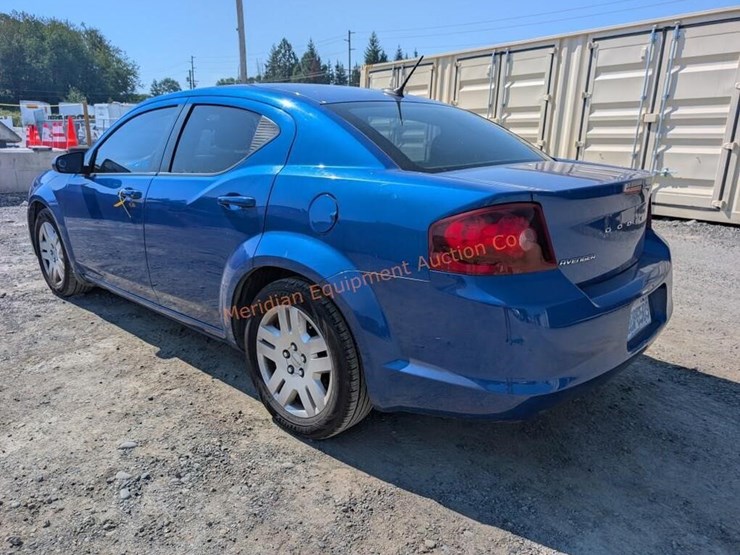 2014-dodge-avenger-sedan-image-9