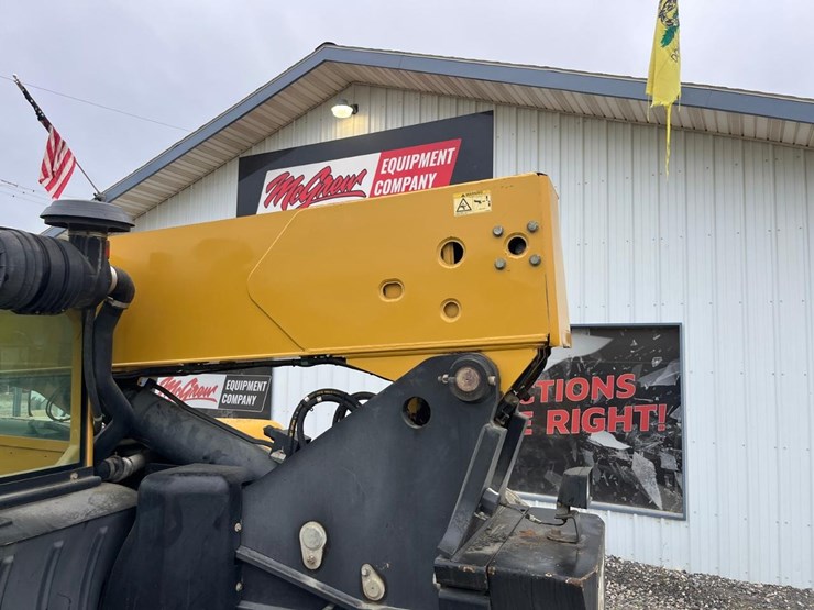 caterpillar-tl943-image-15