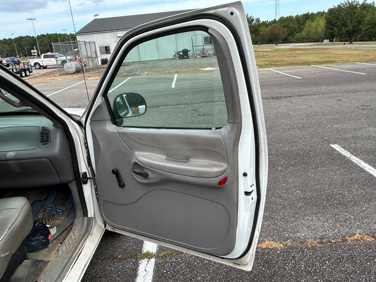 1997-ford-f250-image-27