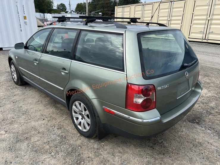 2003-volkswagen-passat-wagon-image-3