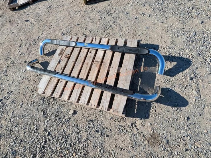 westin-chrome-pickup-nerf-bars-image-4