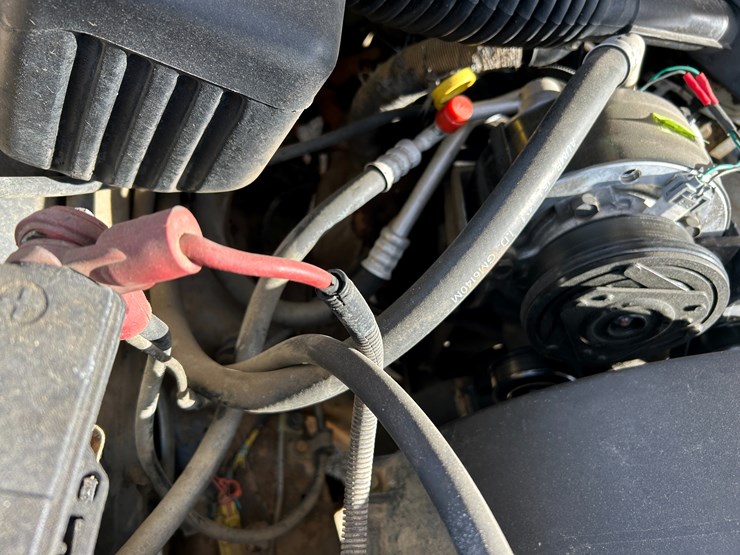 2005-chevrolet-1500-image-28