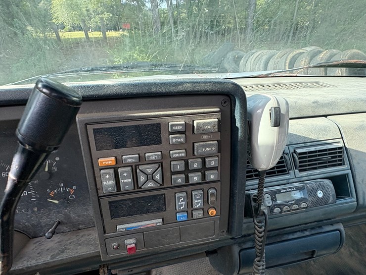 1994-chevrolet-1500-image-30