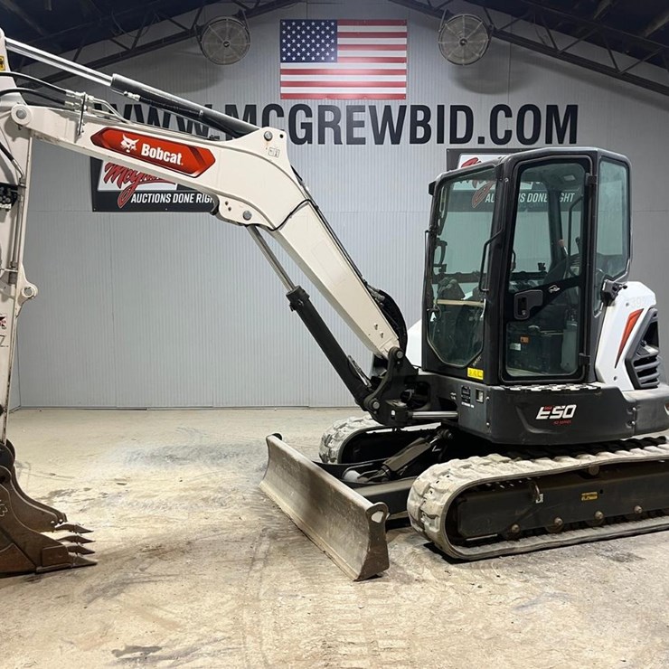 2022 BOBCAT E50