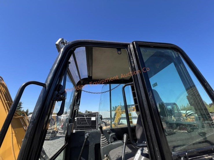 2020-cat-306e2-excavator-image-28