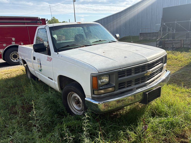 1994-chevrolet-1500-image-1