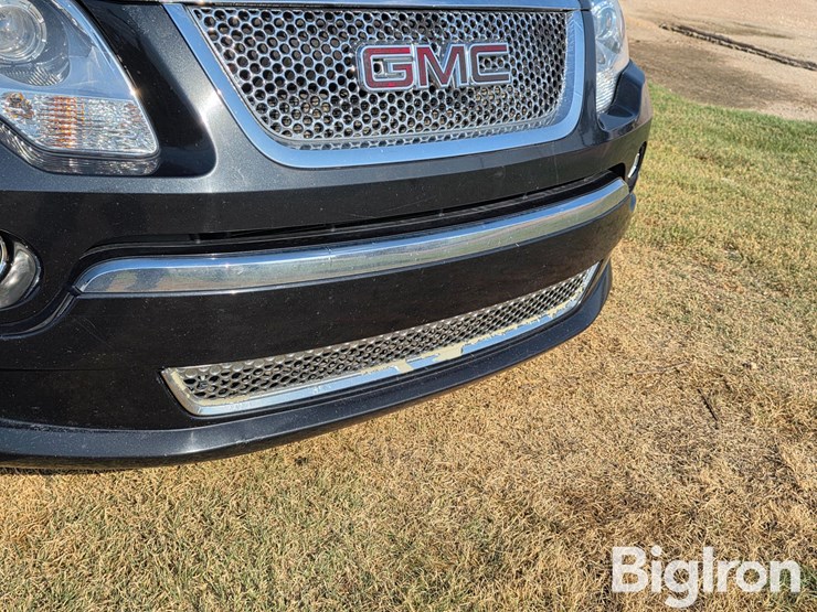 2012-gmc-acadia-denali-image-13