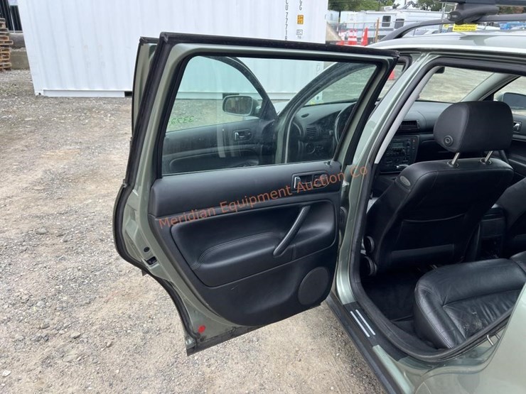 2003-volkswagen-passat-wagon-image-24